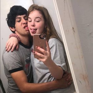 Meet your Posher, Val